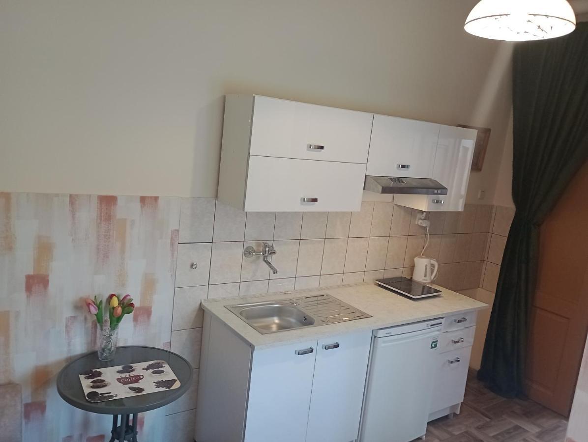 Kawalerka. Apartment Пшемишъл Екстериор снимка